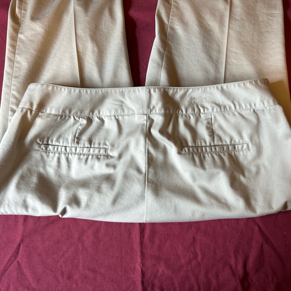 Dockers Collection Mid Rise Curvy capris - Picture 4 of 6